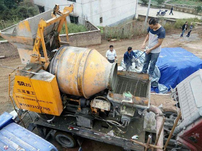 concrete mixer and pumping machine(002)
